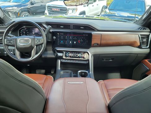 Used 2024 GMC Sierra 3500 Denali Ultimate image 14