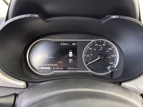 Used 2021 Nissan Versa SV image 18