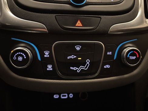 Used 2020 Chevrolet Equinox LS w/ LPO, Floor Liner Package image 20