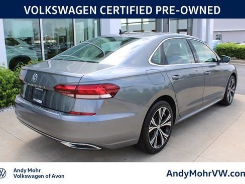 Used 2022 Volkswagen Passat 2.0T SE FWD image 7