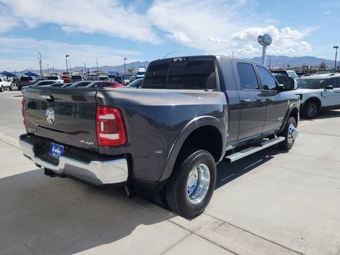 Used 2022 RAM 3500 Laramie AWD/4WD image 5