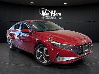 Used 2022 Hyundai Elantra SEL w/ Convenience + Premium Package FWD video 1
