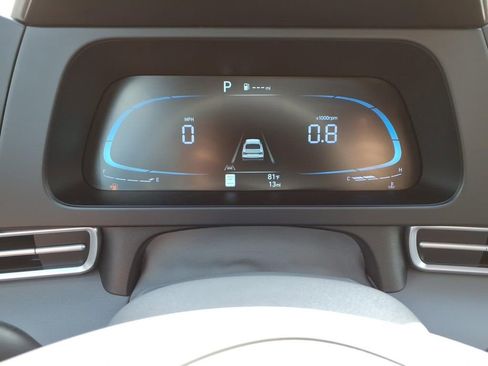 New 2026 Hyundai Elantra SEL Sport Premium FWD image 17