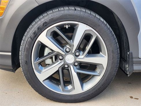 Certified 2021 Hyundai Kona Ultimate w/ Cargo Package image 7