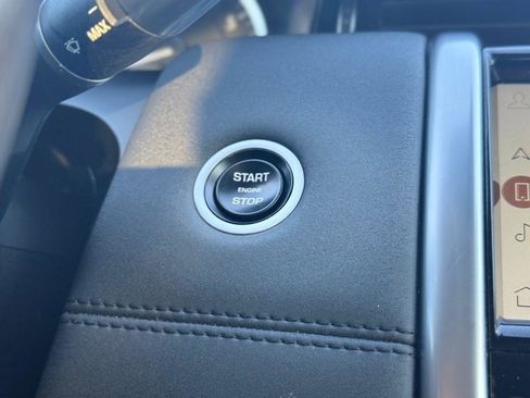 Used 2022 Land Rover Discovery Sport S image 46