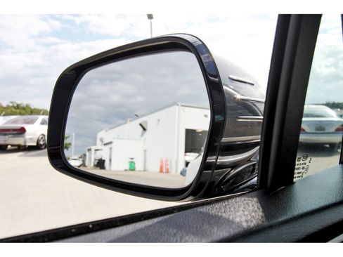 Used 2021 Kia Sorento LX image 10