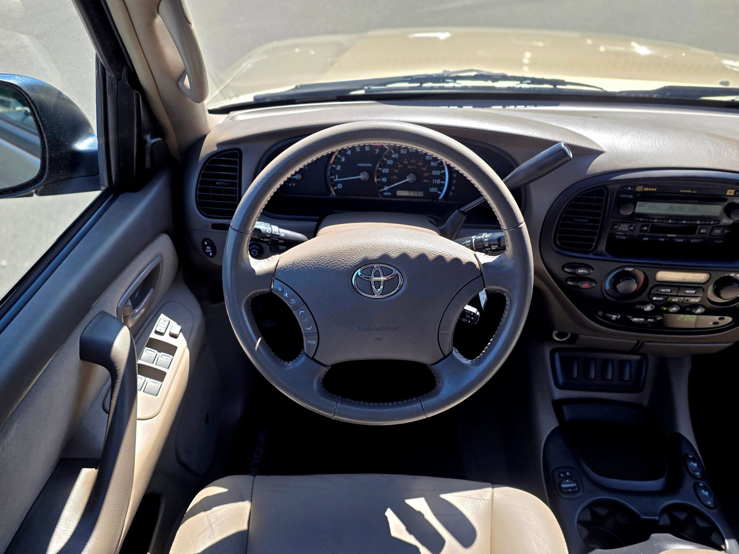 Used 2007 Toyota Sequoia SR5 AWD/4WD image 12