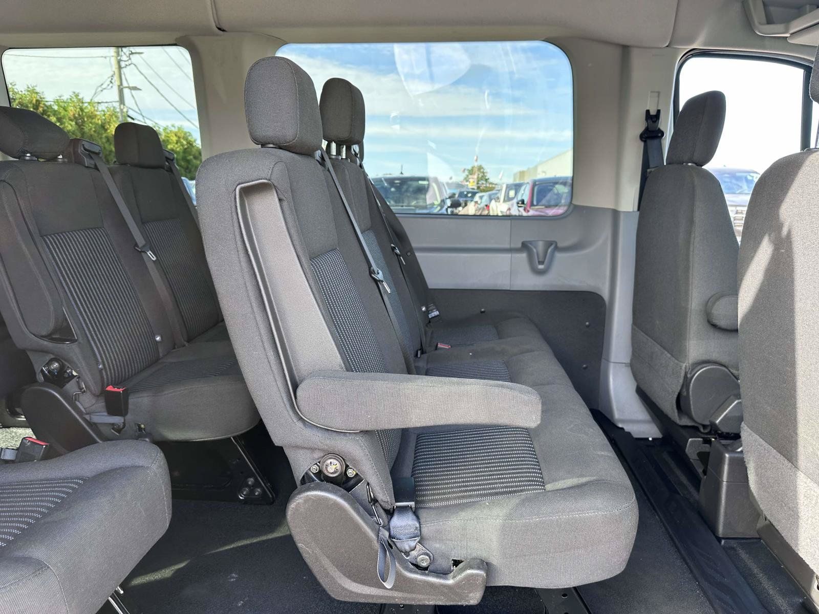 Used 2015 Ford Transit 350 XLT RWD image 15