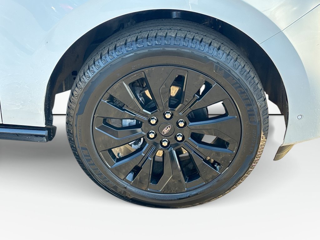 Certified 2025 Ford Expedition Max Platinum w/ Stealth Appearance Package AWD/4WD image 12