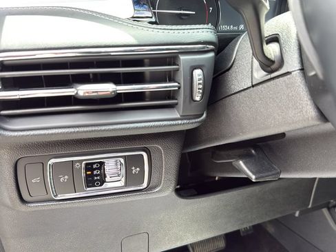 Used 2022 Lincoln Corsair AWD w/ Premium Package image 20