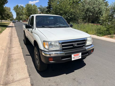 Used 1999 Toyota Tacoma 4x4 Xtracab image 7