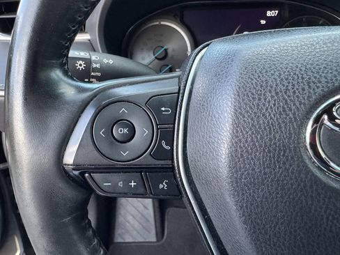 Used 2021 Toyota Venza Limited image 30