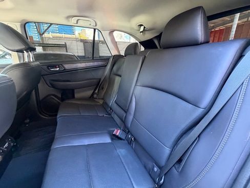 Used 2018 Subaru Outback 3.6R Limited AWD/4WD image 14
