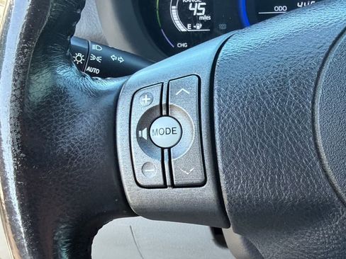 Used 2014 Toyota RAV4 EV FWD image 21