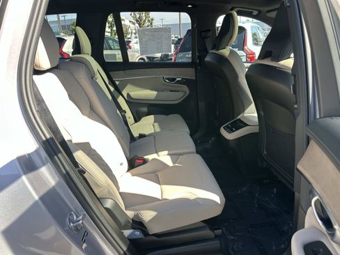 Certified 2026 Volvo XC90 B5 Plus image 25