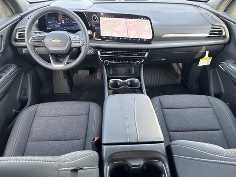 New 2026 Chevrolet Traverse LT w/ Sun and Wheel Package image 11