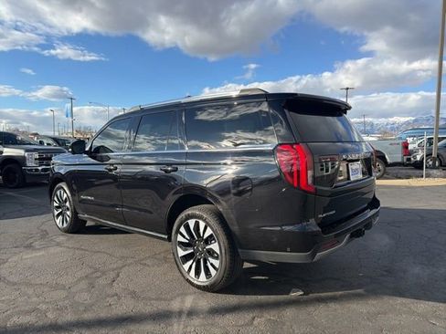 Used 2025 Ford Expedition Platinum w/ Driver's Package image 10