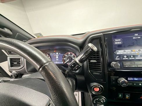 Used 2021 Nissan Titan PRO-4X w/ Pro-4x Utility Package AWD/4WD image 16