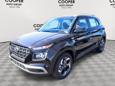 New 2026 Hyundai Venue SEL FWD image 2