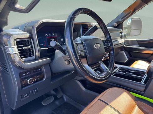 Used 2024 Ford F250 Platinum image 19