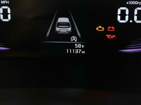 Used 2025 Kia Soul LX w/ LX Technology Package FWD image 18