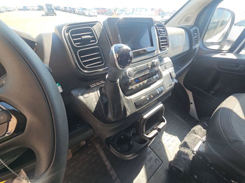 Used 2025 RAM ProMaster 2500 w/ U-Haul Equipment Group FWD image 9