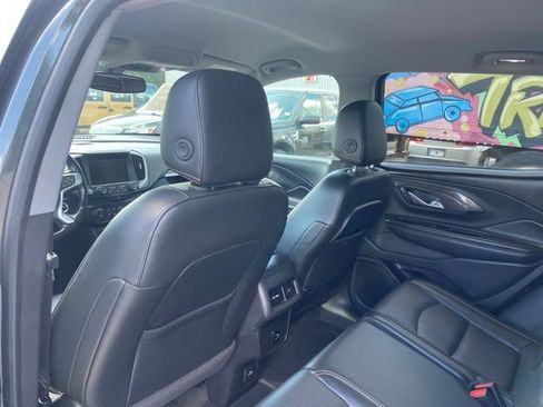 Used 2018 GMC Terrain SLT w/ Infotainment Package II AWD/4WD image 17