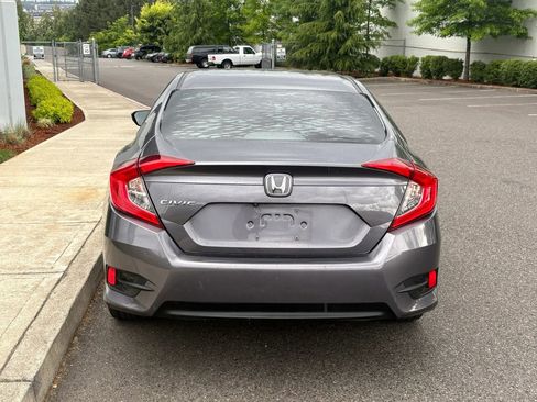 Used 2016 Honda Civic EX image 5