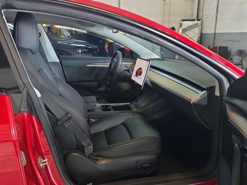 Used 2023 Tesla Model 3 Standard Range RWD image 8