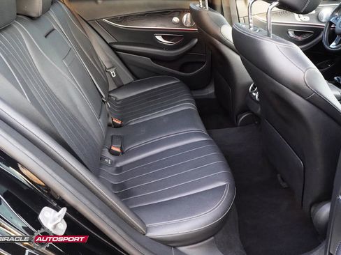 Used 2017 Mercedes-Benz E 400 4MATIC Wagon image 37