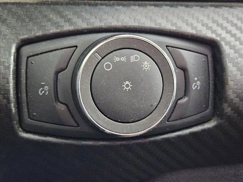 Used 2016 Ford Mustang Coupe image 13