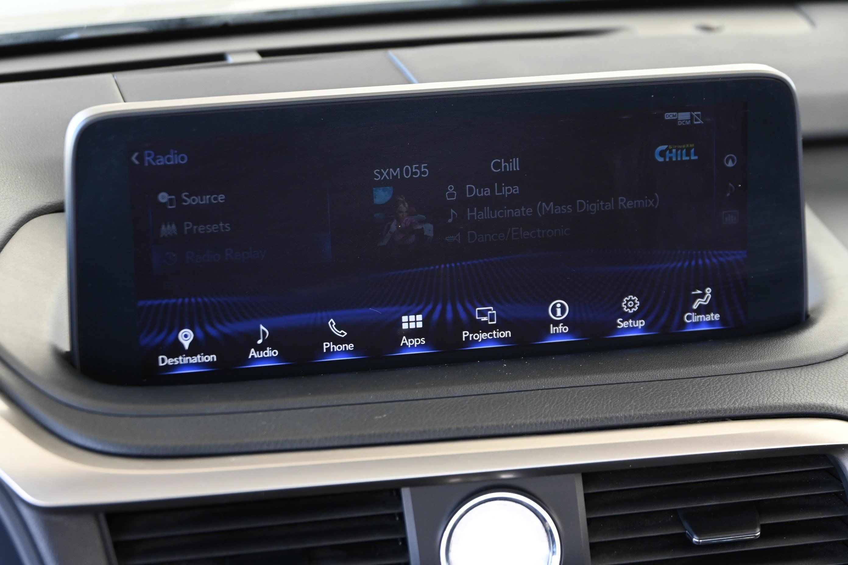 Used 2021 Lexus RX 450h AWD w/ Luxury Package image 19