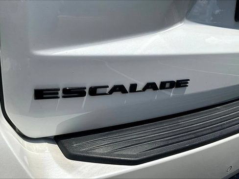 Used 2024 Cadillac Escalade Sport Platinum w/ LPO, ONYX Package AWD/4WD image 33