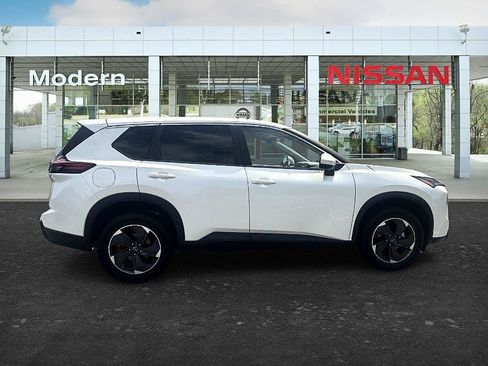 Certified 2025 Nissan Rogue SV AWD/4WD image 7