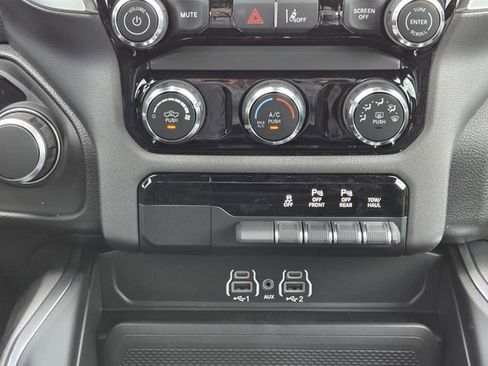 New 2026 RAM 1500 Express AWD/4WD image 15
