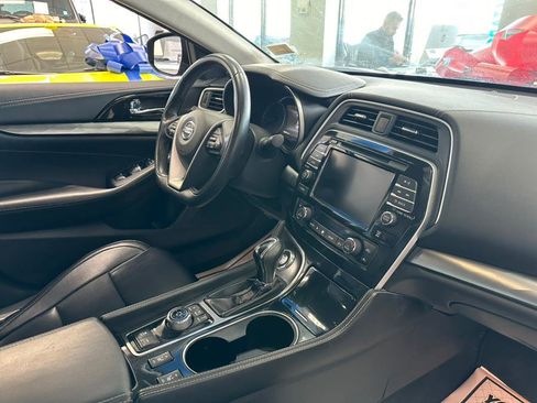 Used 2021 Nissan Maxima 3.5 SV w/ Floor Mat Group image 41
