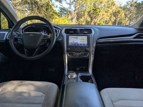 Used 2020 Ford Fusion S image 11