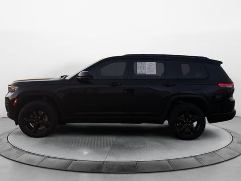 Used 2023 Jeep Grand Cherokee L Laredo image 6