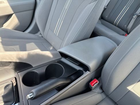 Used 2025 Hyundai Elantra Sport FWD image 23