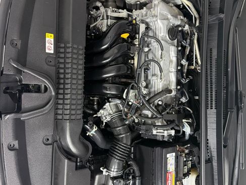 Used 2022 Toyota Corolla LE FWD image 25