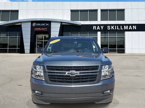 Used 2019 Chevrolet Tahoe Premier AWD/4WD image 2