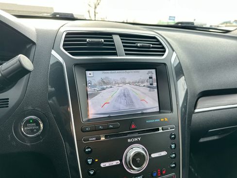 Used 2018 Ford Explorer Limited w/ Equipment Group 301A image 34