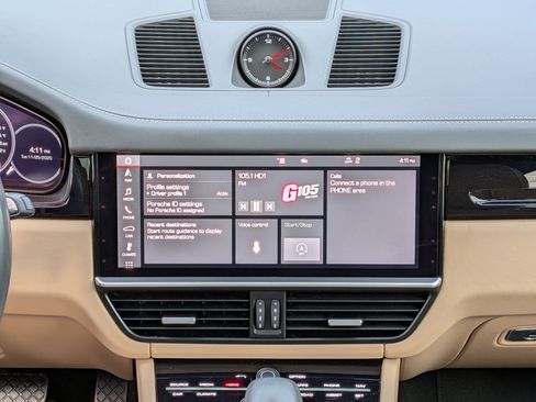 Used 2021 Porsche Cayenne image 19