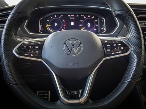 Certified 2024 Volkswagen Tiguan SEL R-Line AWD/4WD image 35