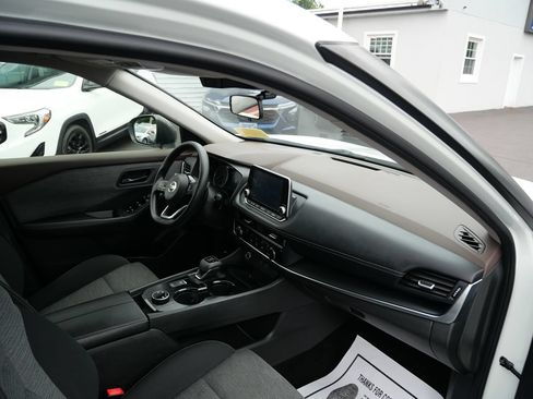 Used 2021 Nissan Rogue S AWD/4WD image 26
