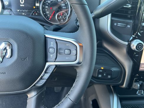 New 2026 RAM 2500 Big Horn AWD/4WD image 31