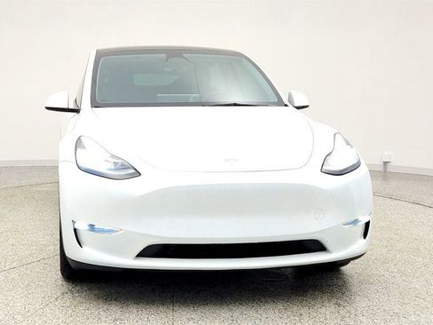 Used 2023 Tesla Model Y AWD image 2