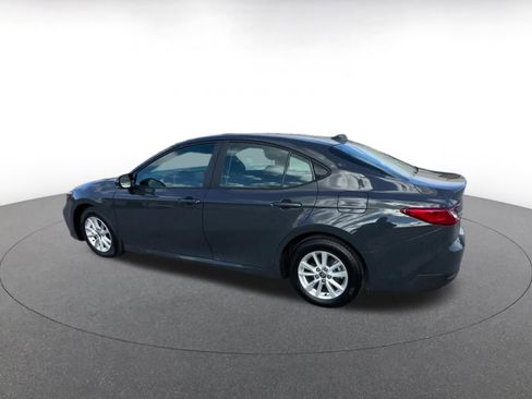 Used 2025 Toyota Camry LE image 10