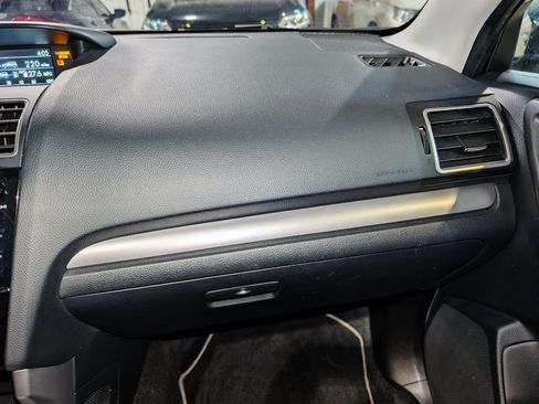 Used 2017 Subaru Forester 2.5i Premium AWD/4WD image 34
