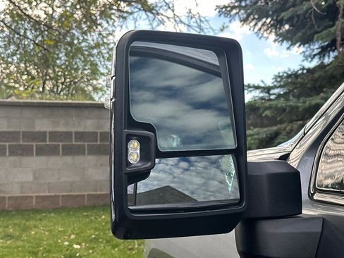 Used 2026 GMC Sierra 3500 AT4 AWD/4WD image 8